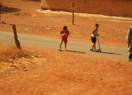 mon frere younes et moi a mon vellage au maroc